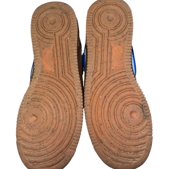 Jackie Robinson Sneakers. Size 8 - Picture 3 of 4